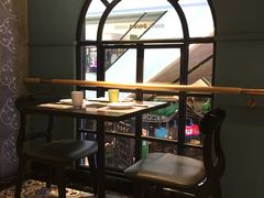 -美奈小馆·越南料理(中航城君尚购物中心店)