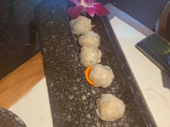 手做咸蛋黄虾滑-哥老官重庆美蛙鱼头(宝山龙湖店)