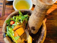 -老滇山寨•云南特色菜•地方菜•民族风情歌舞表演(金碧店)