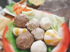 大四喜丸-小龍鳳·港式海鲜打边炉(沙湖路店)