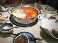 -左庭右院鲜牛肉火锅(浦江欢乐颂店)