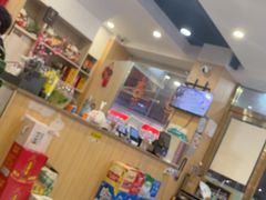 -江城燕子大排档(江汉路步行街店)