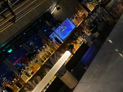 -The ROOF (通盈中心店)