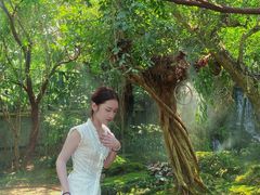 -Chom Cafe and Restaurant