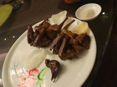 脆皮炸乳鸽-汕头龙光喜来登酒店-采悦轩中餐厅