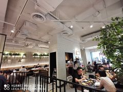 大堂-必胜客(百联又一城店)