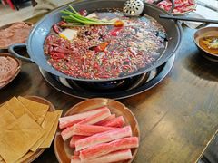 -黄潇洒老火锅(九眼桥宏济巷店)