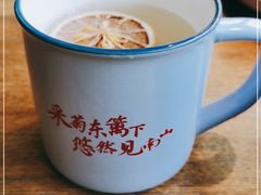 -蜜桃餐厅·伴山(湖滨商业街店)