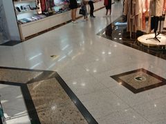 -上海置地广场(南京东路店)