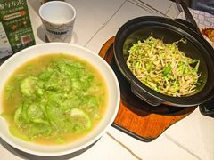 -阿瓦山寨·湘菜现炒·剁椒鱼头王(咸阳总店)