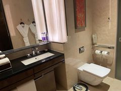 -广州天河希尔顿酒店