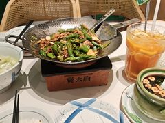 -费大厨辣椒炒肉(房山龙湖天街店)