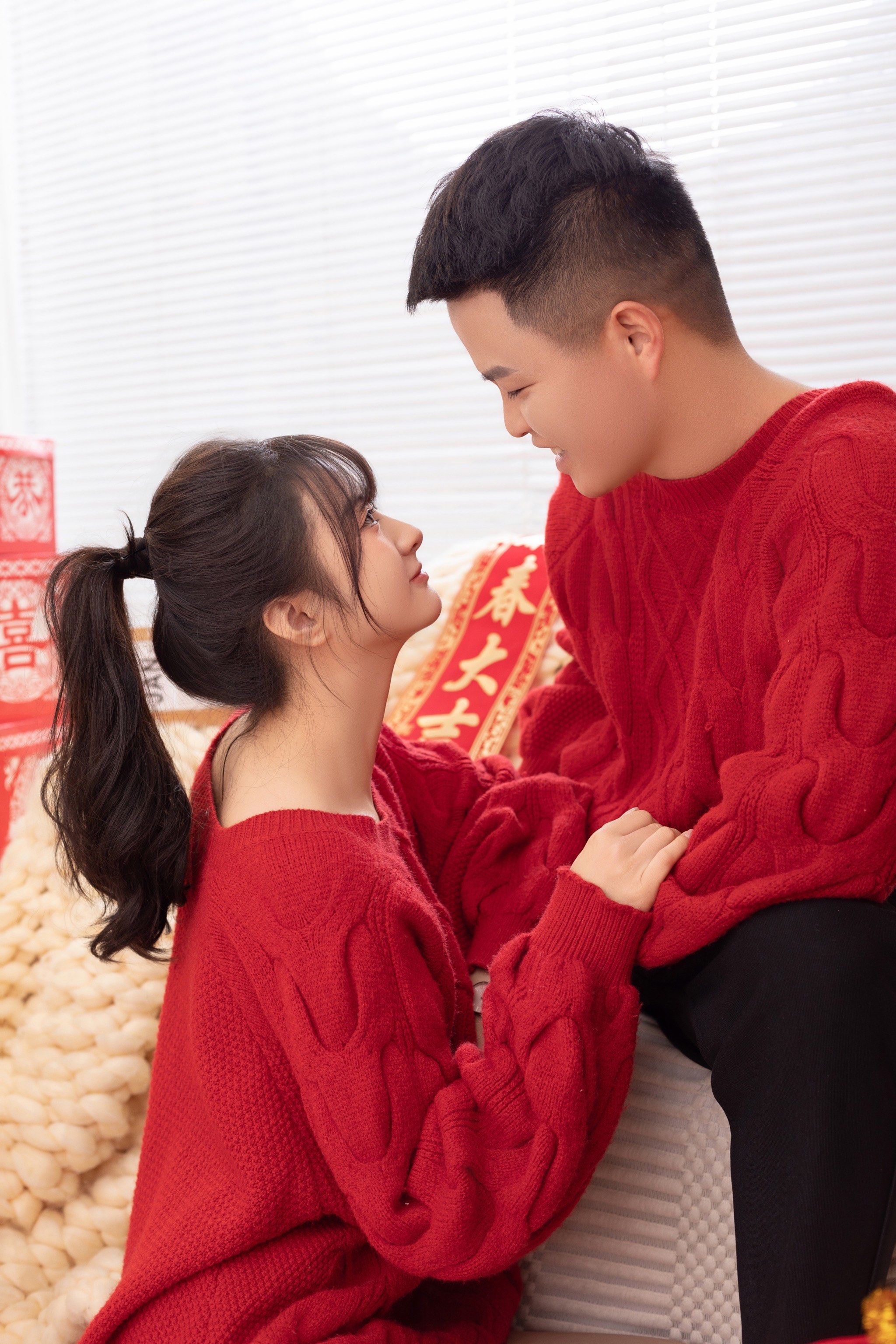 愿新年,胜旧年,跨年新年情侣写真安排啦.除夕撒波🐶粮🧨