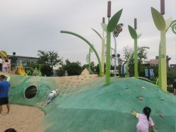 -季高兔窝窝亲子园(上海薰衣草公园店)