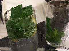 -东方红海鲜百汇(国际大厦店)