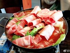 部队火锅-HONGA HONGA雄家(曹路店)