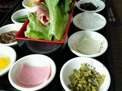 -十秒到米线(莱茵翠景店)
