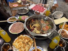 -重庆风光老灶火锅城(同德广场店)