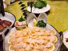 -半岛翡丽海鲜自助餐厅(观风亭店)