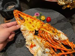 -蟹犇前•帝王蟹雪蟹(陆家嘴店)