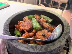 石锅杭椒牛蛙-桂满陇·手作小笼包&江南叫花鸡(中山公园店)