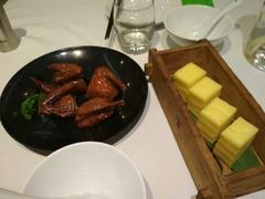 红烧乳鸽-汤城小厨•粤菜•靓汤(金宝街店)