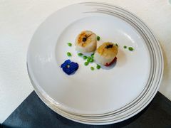 鱼子酱香煎带子皇-皇朝会.经典传统粤菜(外滩店)