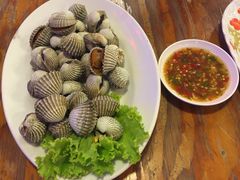 -J Daeng Seafood