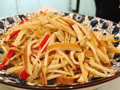 白水芹炒豆腐丝-小实惠嘉(威海路店)