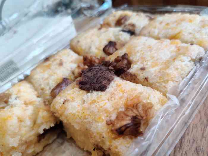 明月楼·糕团店(三元坊店)-"排队买了个明月楼的糕点,要的一盒猪油