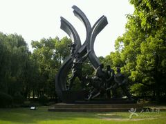 android_upload_pic-上海市龙华烈士陵园