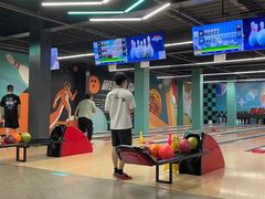 -极限PLAY运动娱乐新世界·团建派对潮玩休闲馆·室内蹦极高空游乐园