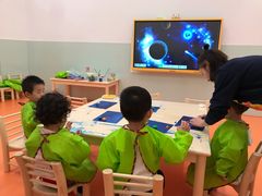 -小门牙好性格托育(北外滩中心)