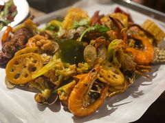 -嗨辣小聚·盘锦河蟹·海鲜烧烤龙虾(盘锦十年好店)