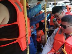 -安吉龙王山峡谷漂流