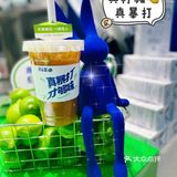 店里还有一些鲜牛乳，价位也不贵，适合冬天喝