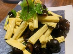 云耳温拌鲜腐竹-宋庄魁元艺术餐厅
