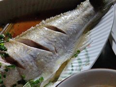 -七的湖·晚芳亭·阳澄湖农家菜·大闸蟹(莲花岛店)