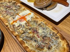 招牌黑松露薄饼-LENBACH兰巴赫西餐啤酒坊(大连东港店)