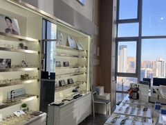 -视野联行眼镜·蔡司·控优点授权(长白万象汇店)