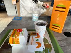 -麦当劳(四平路店)