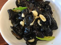 -赶海部落海鲜城(海阳路店)