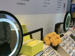 -天空之镜眼镜店蔡司依视路配镜授权零售店(望京颐堤港店)