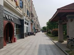 -金轮星光名座生活广场