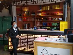 -荷塘秋月·本帮江浙菜(国权路店)