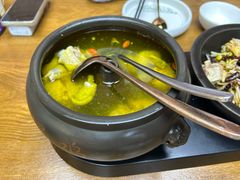 -云海肴·汽锅鸡·云南菜(天山百盛优客店)