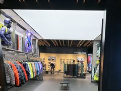 -凯乐石KAILAS(万国奥特莱斯店)