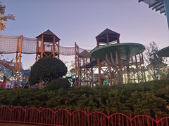 -七彩云南欢乐世界