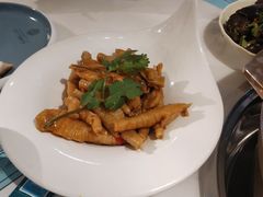 酸辣凤爪-三个椰子·现砍椰子鸡(金源CBD店)