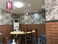 -濠轩阁特色生蚝火锅(水湾路店)